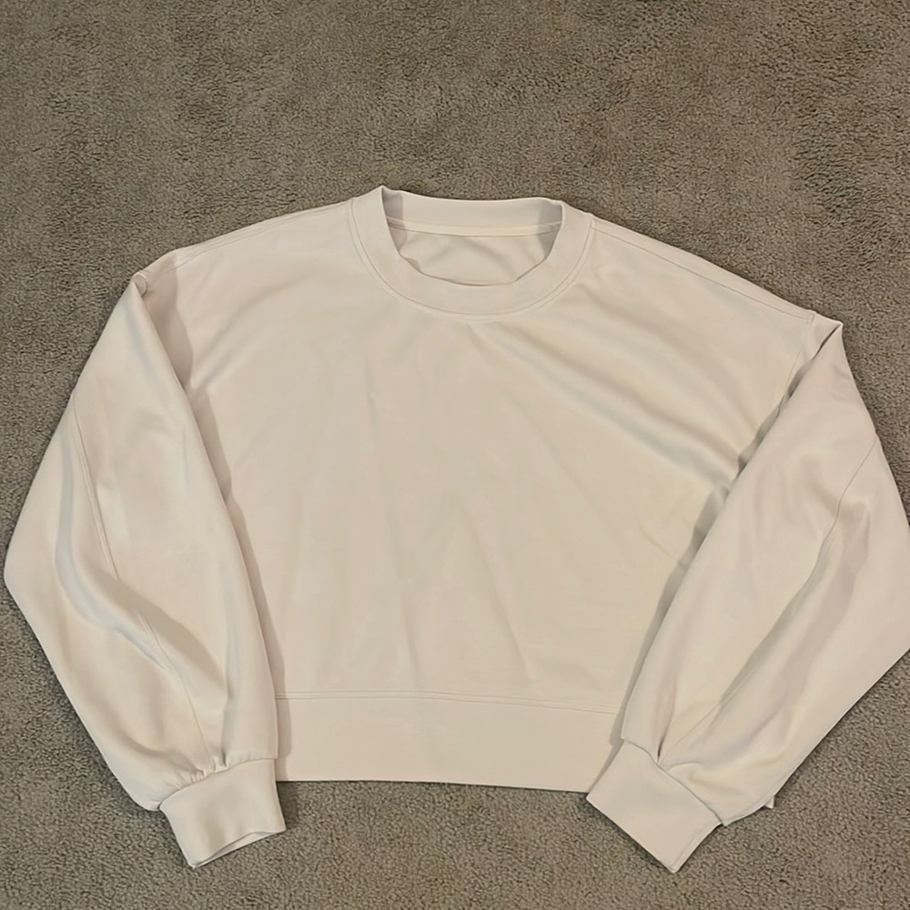 Womens Lululemon cropped sweatshirt. Cream color, size 10. VERY buttery and soft